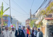 नेकपा उमेद्धवार थापा जनताको घरदैलोमा,भन्छन् यस अगाडिका जनप्रतिनिधिले भन्दा उत्कृष्ठ काम गर्छु