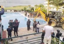 फेवातालका अतिक्रमित संरचनामा चलाईयो डोजर