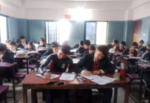 एसईई परिक्षा सुरु, पाँच लाख वढि विद्यार्थी सहभागि, गण्डकीमा ४३ हजार वढिले परिक्षा दिदै ,उत्तरपुस्तिका सम्बन्धित परीक्षा केन्द्रमै जाँचिने , एक महिनाभित्र नतिजा निकाल्ने तयारी